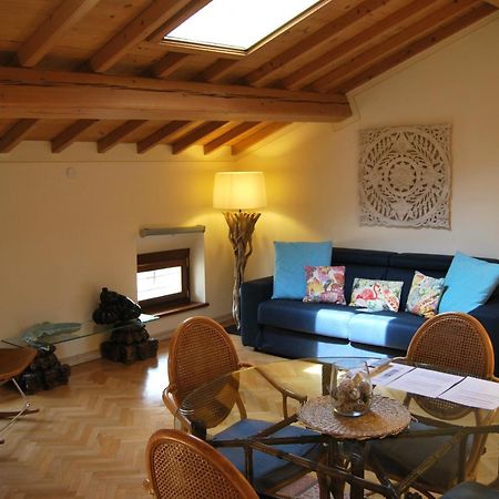 Apartamento Attic 1 Centro Storico Peschiera del Garda Exterior foto
