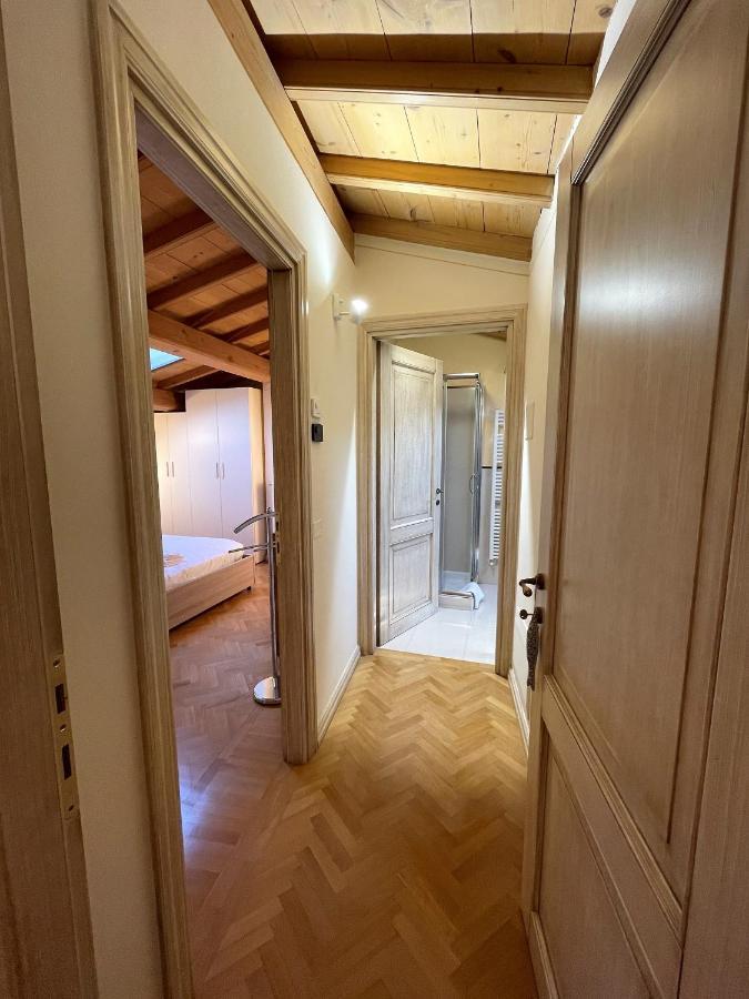 Apartamento Attic 1 Centro Storico Peschiera del Garda Exterior foto