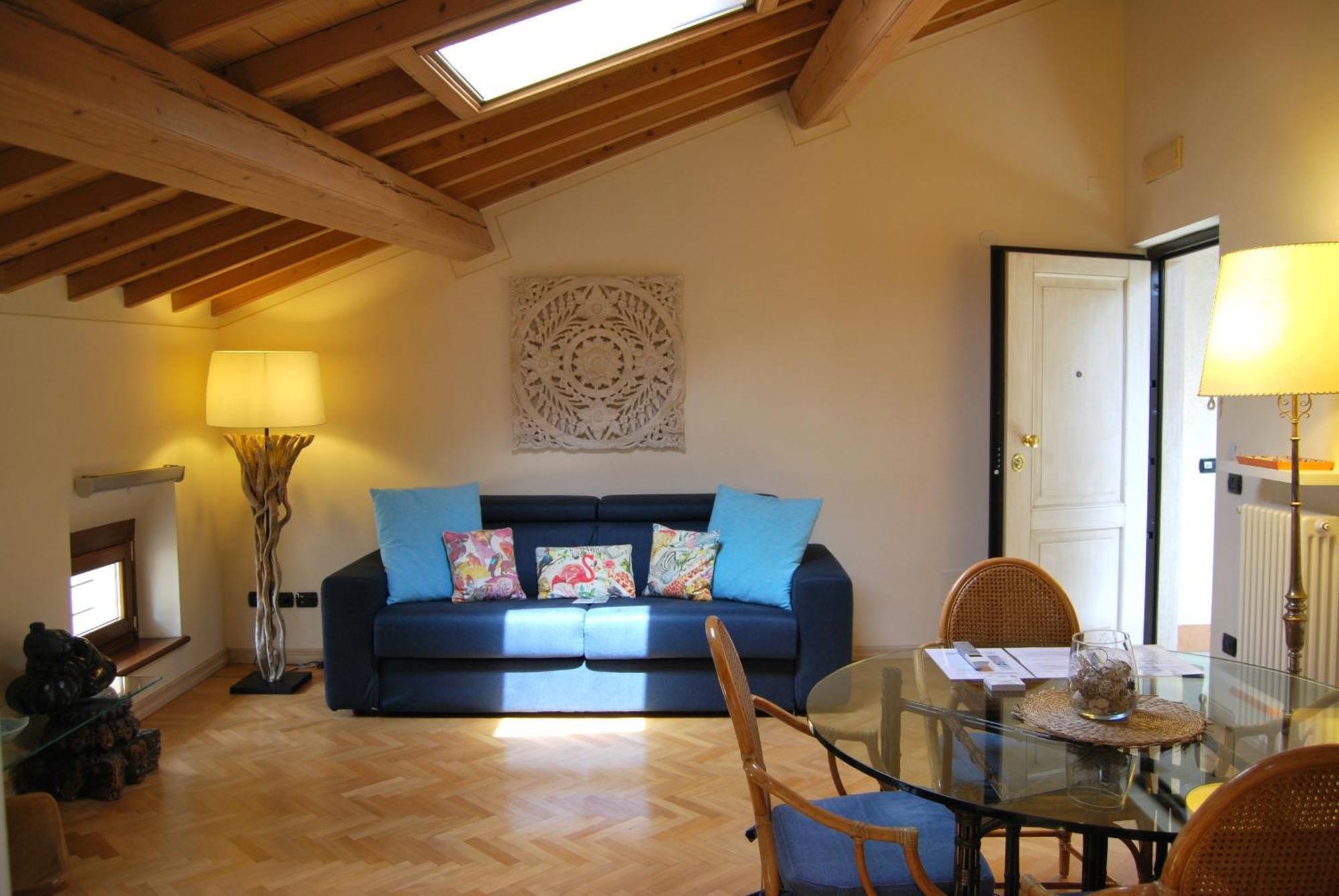 Apartamento Attic 1 Centro Storico Peschiera del Garda Exterior foto