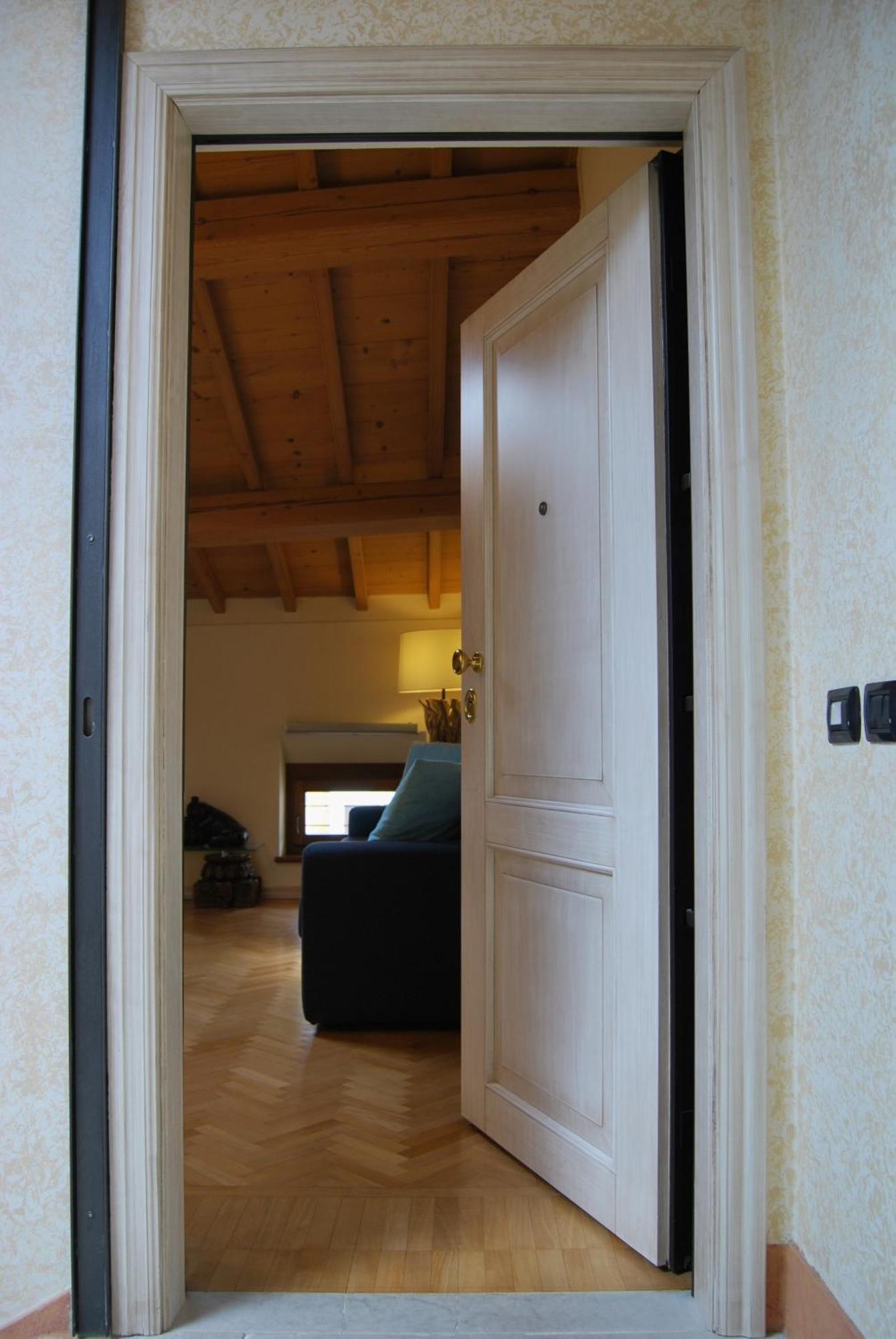 Apartamento Attic 1 Centro Storico Peschiera del Garda Exterior foto